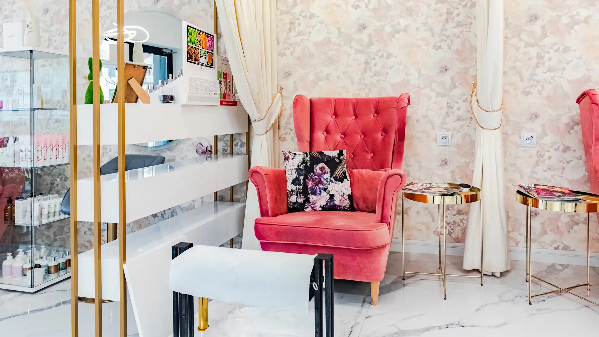 Metamorfoza manicure